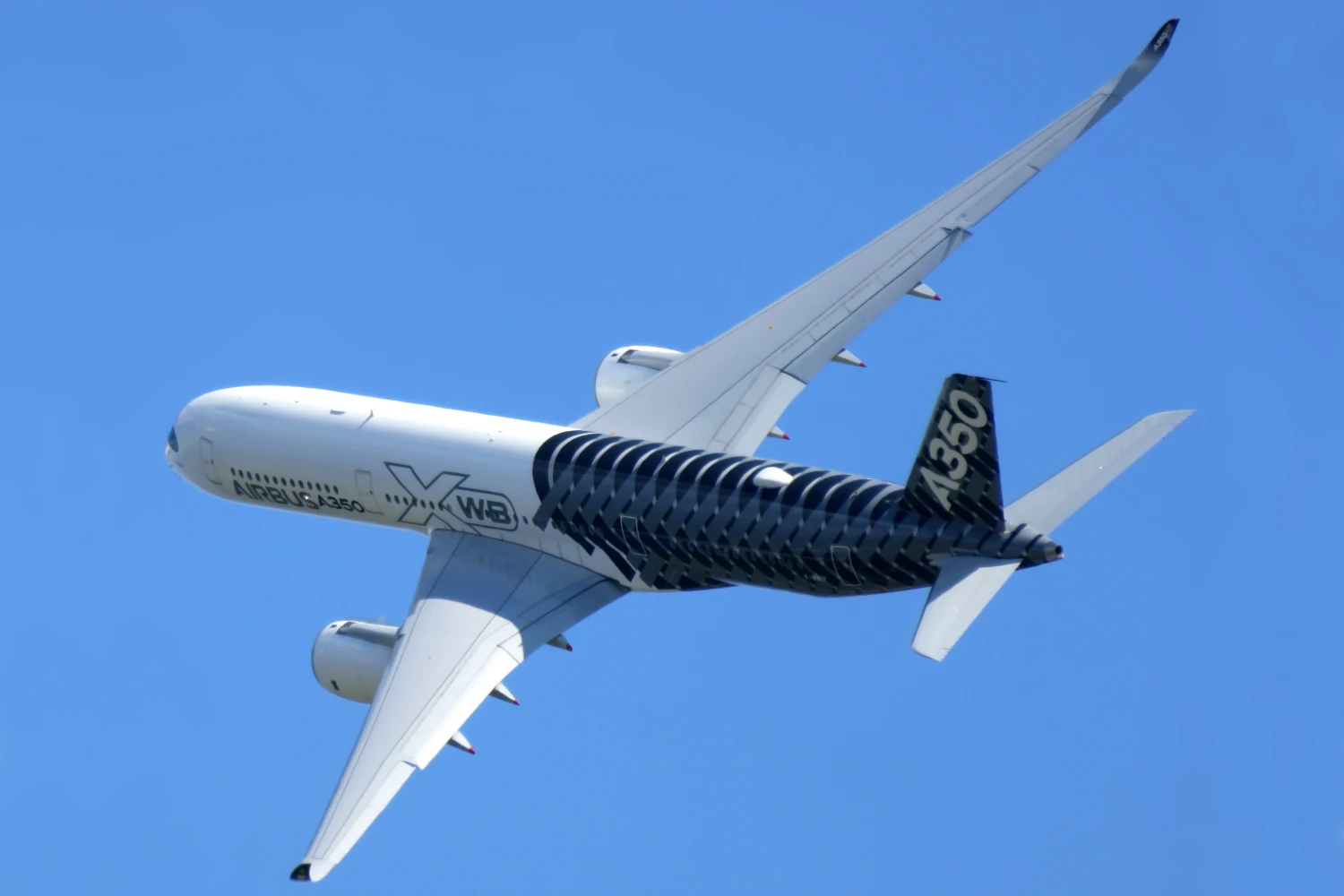 The Airbus A350, a wide-body long-range airliner introduced in 2015. The A350 is largely made of CRFP, and is powered by two Rolls-Royce Trent XWB high bypass ratio turbofan engines. The A350-900’s maximum takeoff mass is 283,000 kg. Photo credits FlugKerl2.