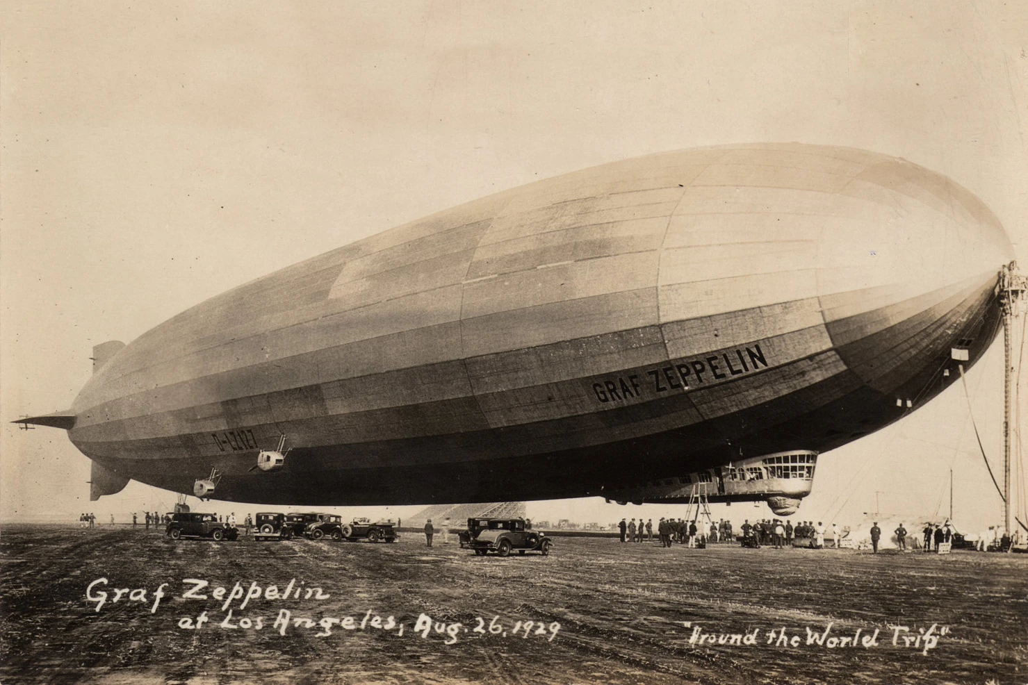 The LZ-127 “Graf Zeppelin”, the world’s most successful airship. At a gas volume of 105,000 m3, it first flew in 1928. It was the only airship to burn Blau gas, a fuel gas with approximately the same density as air, thereby preventing a change in heaviness as the fuel was spent. In 1929, it circumnavigated the earth in a record time of 21 days. The LZ-127 made a total of 144 ocean crossings. It was operated by a crew of 36 and additionally carried 24 passengers.