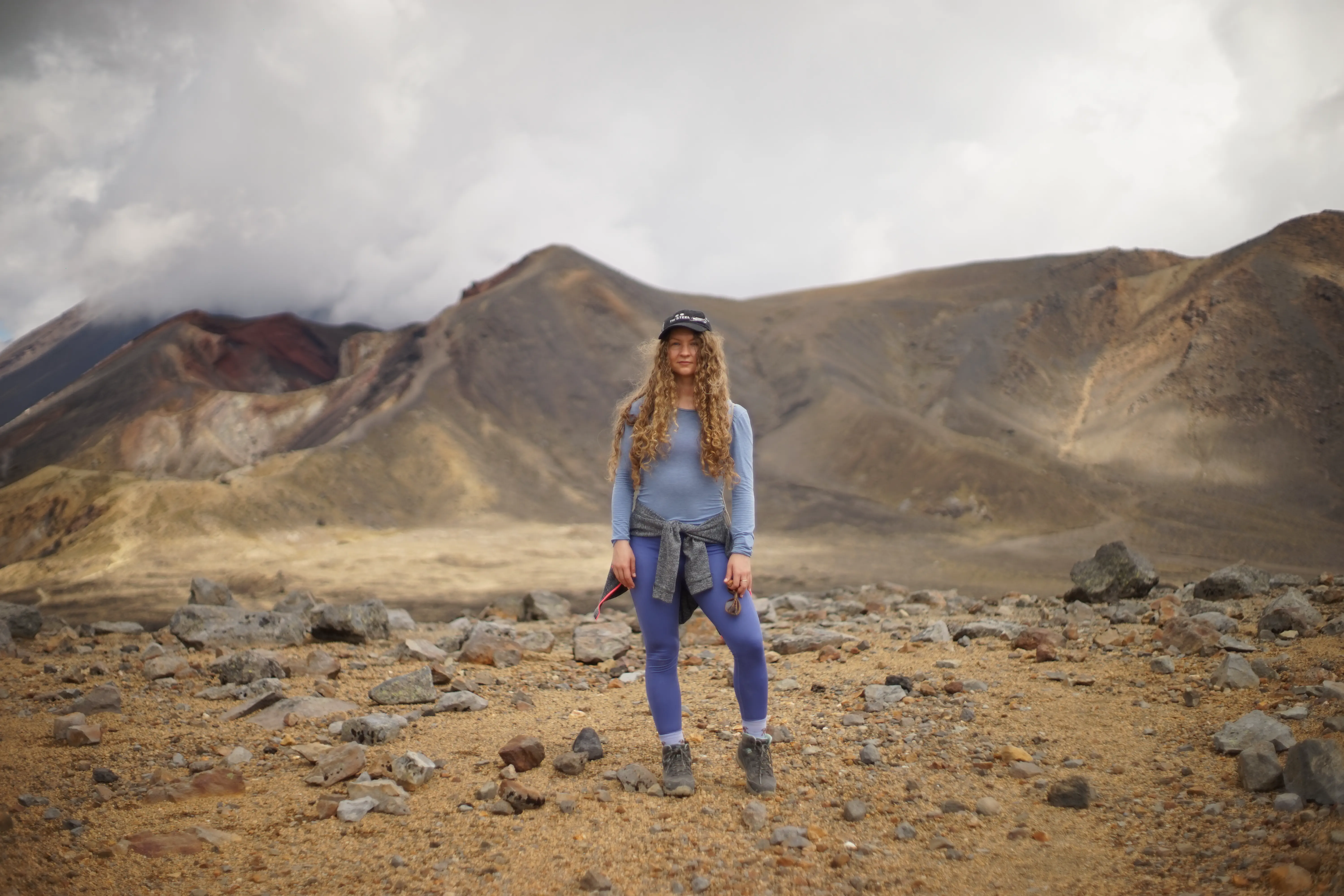 Even at great distances the Super TAKUMAR is able to separate the subject from the background when shot wide open. Zooming in far enough on the black hat reveals some chromatic aberration around the white lettering, which goes away at higher apertures.