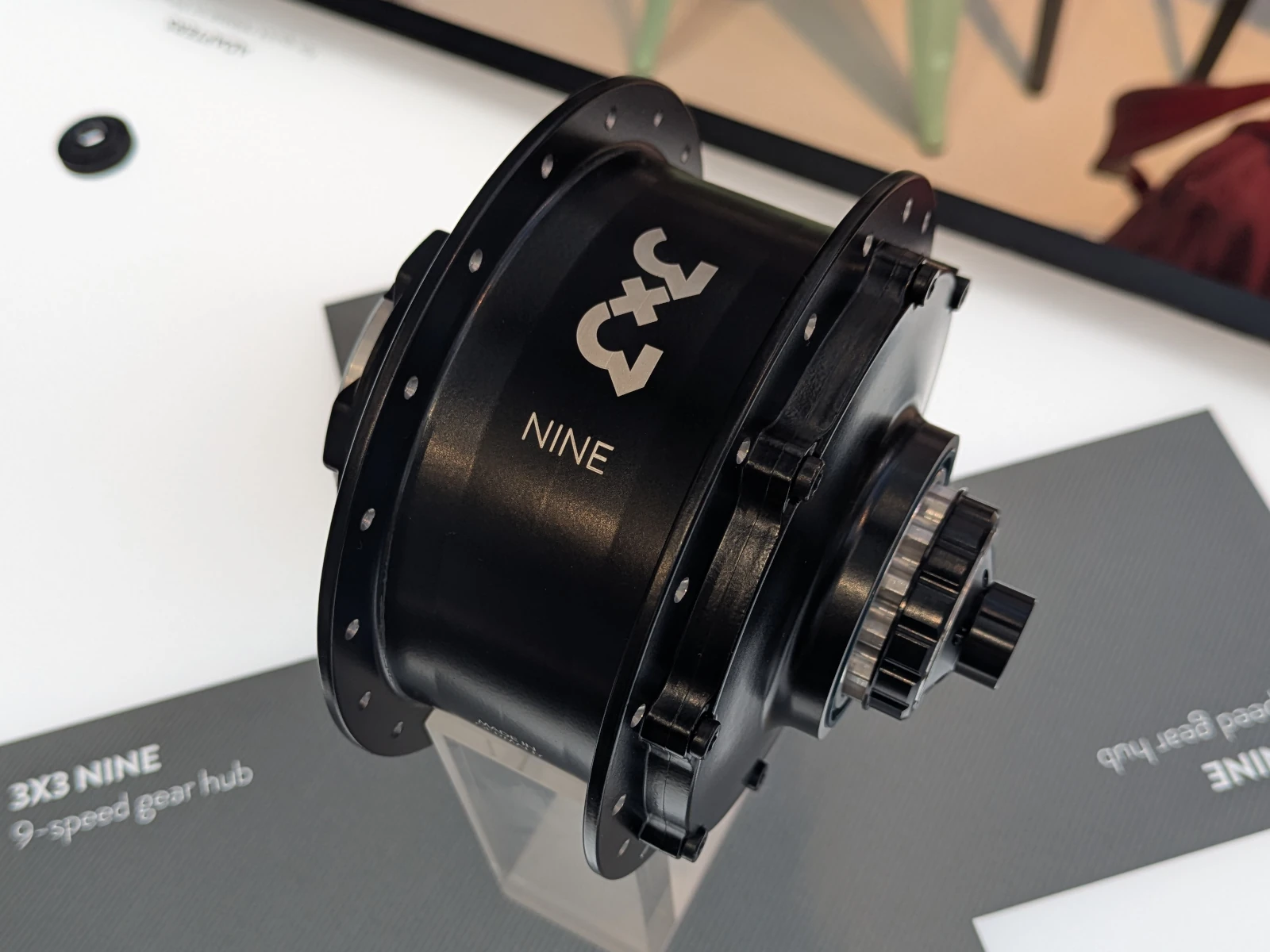 The 3x3 9-speed gear hub.