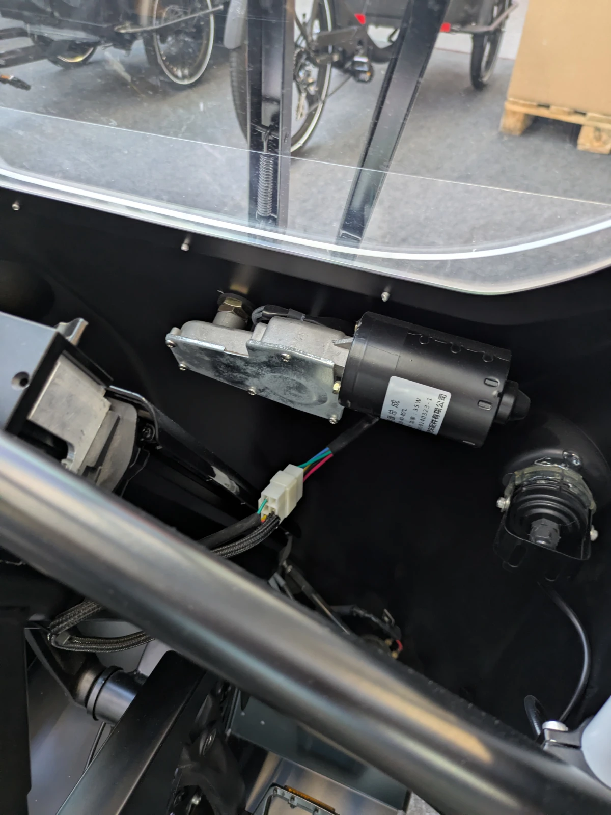 The wiper mechanism.