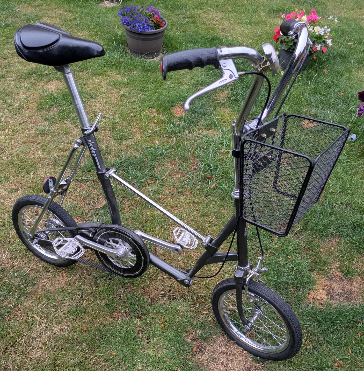 Its (much) older brother, the Bridgestone Picnica. Credit Geoff Ma.